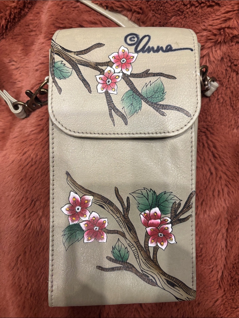 NWOT-Anuschka Beige Floral Crossbody Phone Pouch with Pink Blossoms
